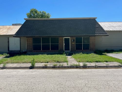 304-517 E Broadway St, Gainesville, TX, 76240-4128 | Card Image