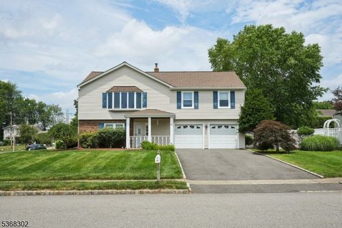 37 John St, East Hanover, NJ, 07936-1311 | Card Image