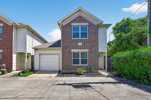 38-5951 South Loop E, Houston, TX, 77033-1054 | Card Image