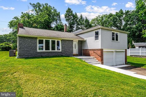 1369 Michael Rd, Jenkintown, PA, 19046-2524 | Card Image