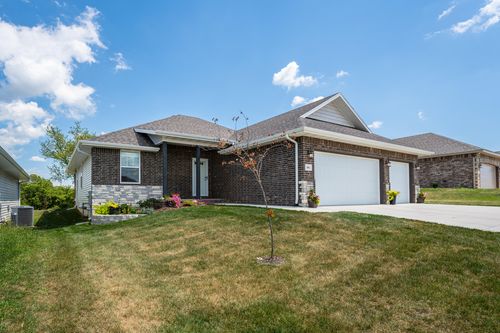 806 Wheaton Hills Drive, Nixa, MO, 65714 | Card Image