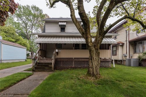 983 Dan Street, Akron, OH, 44310 | Card Image