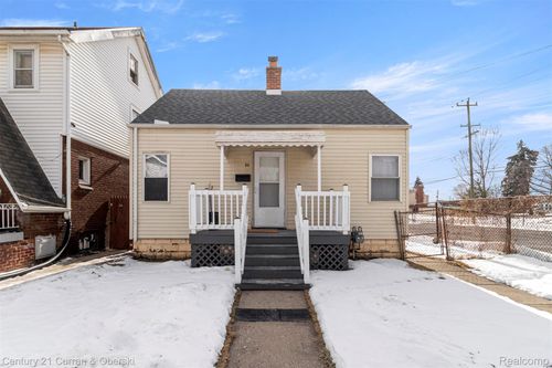53 W Charlotte St, Ecorse, MI, 48229-1708 | Card Image