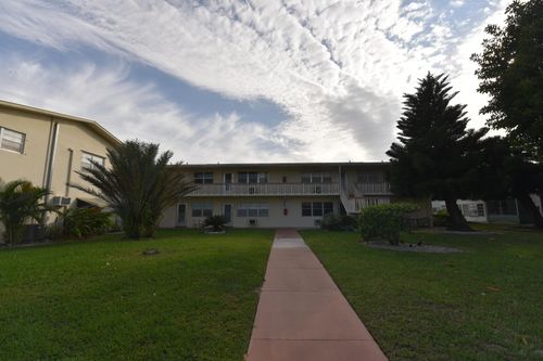 e-112 Salisbury E, West Palm Beach, FL, 33417-1955 | Card Image