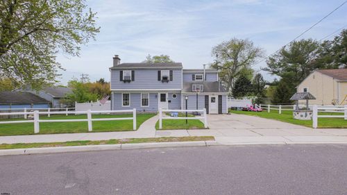 103 Cherokee Ln, Absecon, NJ, 08201-1713 | Card Image
