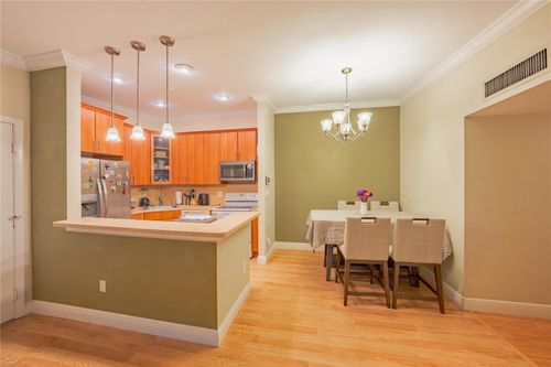 204-9614 W Mcnab Rd, Tamarac, FL, 33321-3330 | Card Image