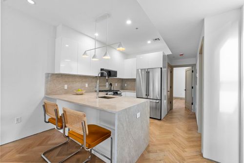 apt-2-392 1st St, Jersey City, NJ, 07302-2222 | Card Image