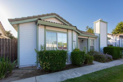 2653 Parklane, Ceres, CA, 95307 | Card Image