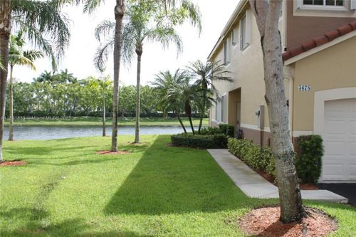 3678 San Simeon Cir, Weston, FL, 33331-5047 | Card Image
