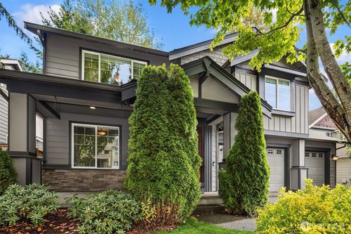 122 Ilwaco Pl Se, Renton, WA, 98059-4934 | Card Image