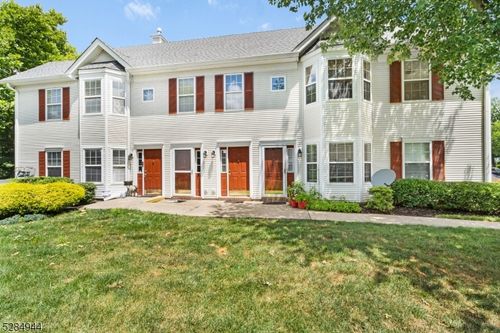 77 Williamson Ct, Bridgewater, NJ, 08807-5642 | Card Image