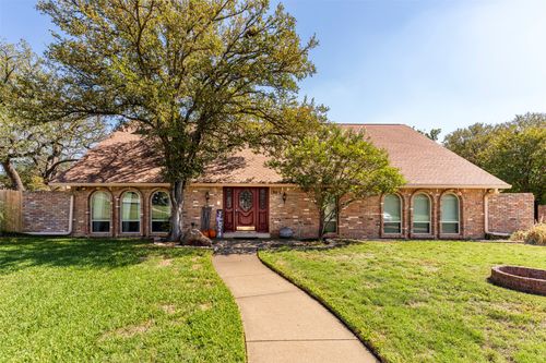 1803 Arrowhead Drive, Pantego, TX, 76013 | Card Image