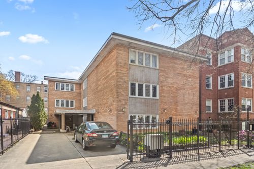 1w-125 Callan Ave, Evanston, IL, 60202-3947 | Card Image