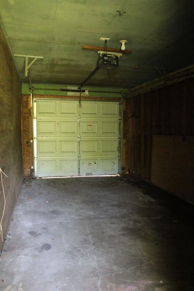 4813 Angleton St, House other with 3 bedrooms, 1 bathrooms and 3 parking in Houston TX | Image 13