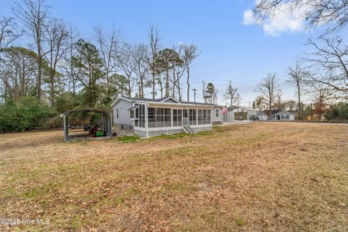 311 Petersburg Rd, Richlands, NC, 28574-6314 | Card Image