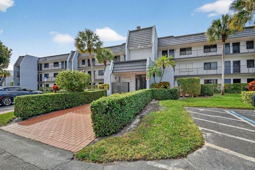 106-4272 Deste Ct, Lake Worth, FL, 33467-4309 | Card Image