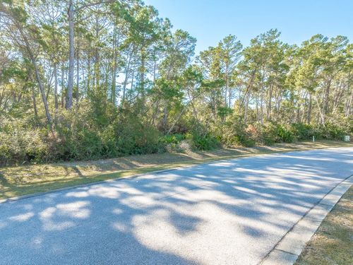 171 Lakes On The Bluff Dr, Eastpoint, FL, 32328-3399 | Card Image