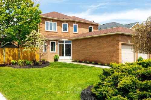 4471 Romfield Crescent, Mississauga, ON, L5M4L1 | Card Image