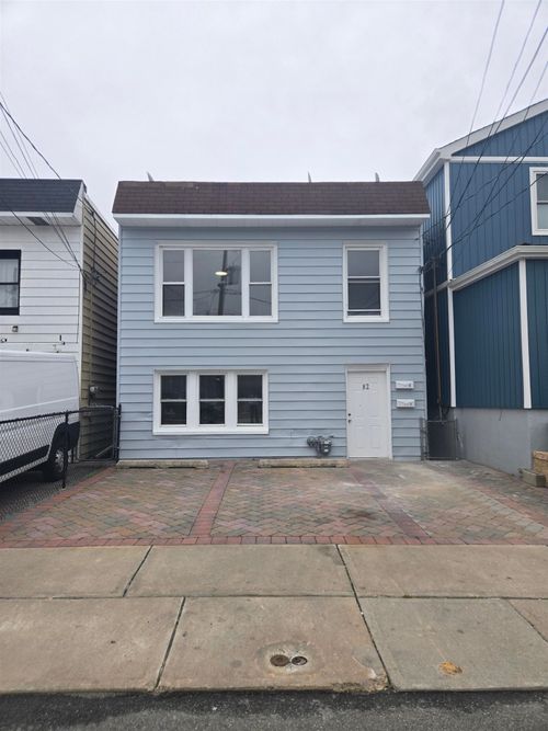 82 Grant St, Fairview, NJ, 07022 | Card Image