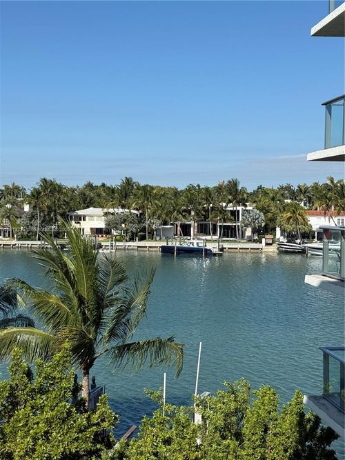 apt-401-6620 Indian Creek Dr, Miami Beach, FL, 33141-5821 | Card Image