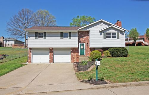 825 Troy Dr, Jefferson City, MO, 65109-6115 | Card Image