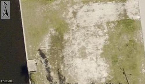 2947 Cussell Dr, SAINT JAMES CITY, FL, 33956-2389 | Card Image