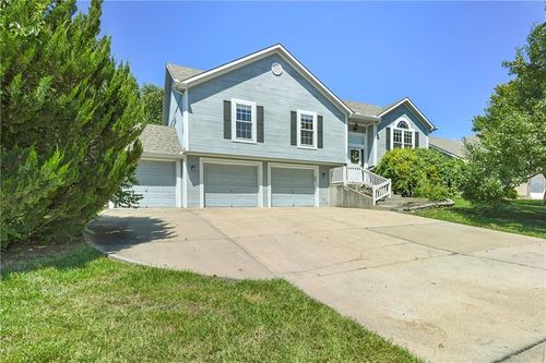 2606 S 24th St, Leavenworth, KS, 66048-6542 | Card Image