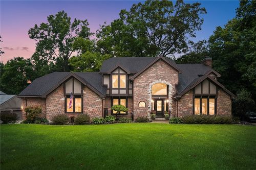 7670 Whispering Oaks Trl, Tipp City, OH, 45371-9226 | Card Image