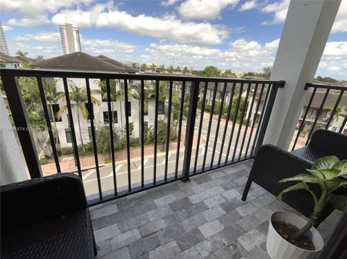 42-4745 Nw 84th Ct, Doral, FL, 33166 | Card Image