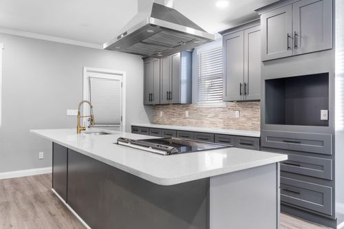 1357 City Park Ave, Columbus, OH, 43207-1015 | Card Image