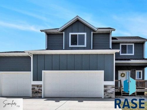 5801 W Raleigh Cir Circle, Sioux Falls, SD, 57107 | Card Image