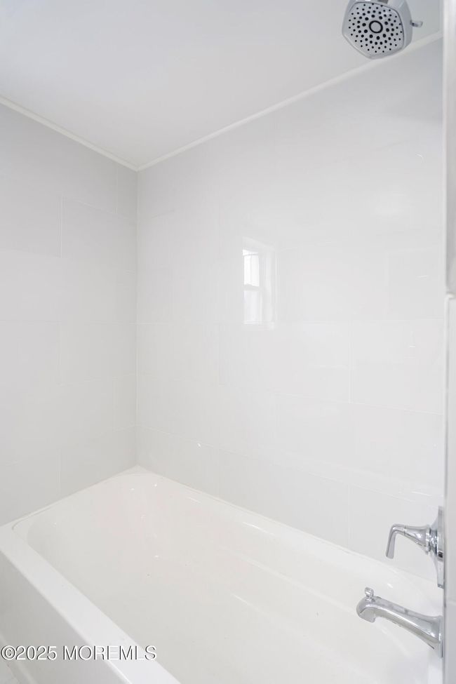 271 Barbara Pl, House other with 3 bedrooms, 2 bathrooms and null parking in Cliffwood NJ | Image 10