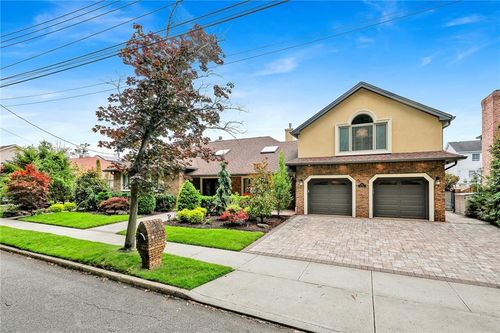 290 Koch Boulevard, Staten Island, NY, 10312 | Card Image