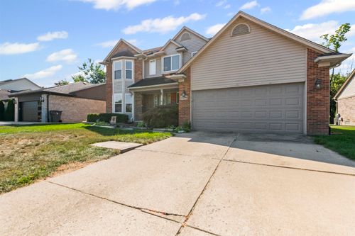 21296 Clear Creek Blvd, Clinton Township, MI, 48036-1466 | Card Image