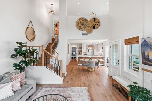 836 Windcrest Dr, Carlsbad, CA, 92011-3714 | Card Image