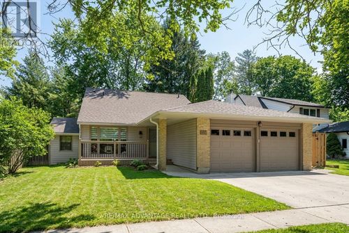 120 Edgehill Cres, London, ON, N6G2T4 | Card Image