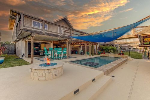 1121 Redfish St, Bayou Vista, TX, 77563-2706 | Card Image