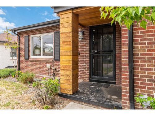 3511 Newport St, Denver, CO, 80207-1505 | Card Image