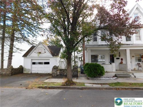 432 W Spring St, FRACKVILLE, PA, 17931-1135 | Card Image