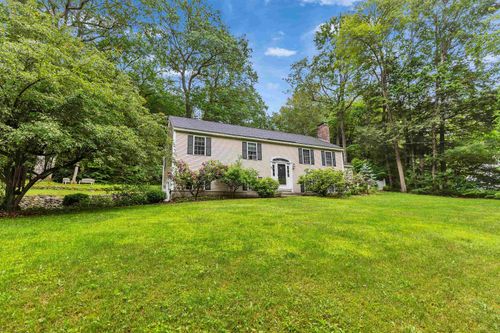 32 Keenan Dr, Peterborough, NH, 03458-1142 | Card Image