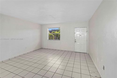 apt-309-4655 Palm Ave, Hialeah, FL, 33012-4052 | Card Image