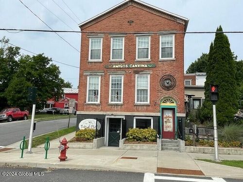 123 Broad St, Schuylerville, NY, 12871-1107 | Card Image