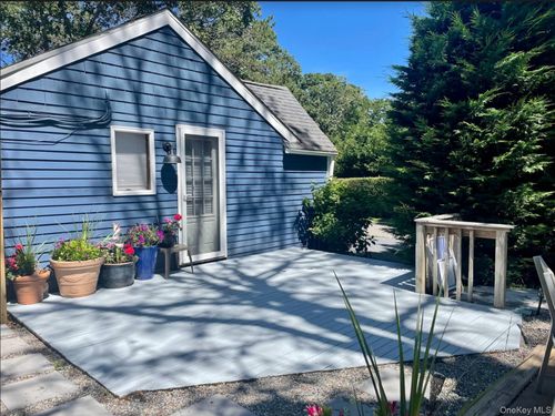 332 Old Canoe Place Rd, Southampton, NY, 11968-3736 | Card Image