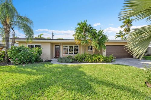 4401 Ne 18th Ave, Oakland Park, FL, 33334-5517 | Card Image