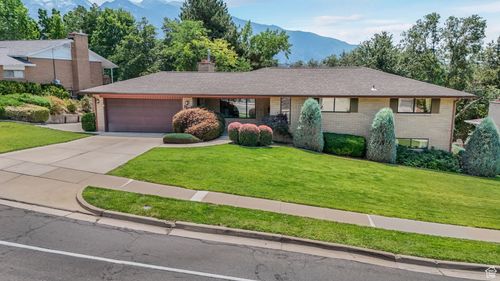 2572 E Nantucket Dr, Salt Lake City, UT, 84121-5619 | Card Image
