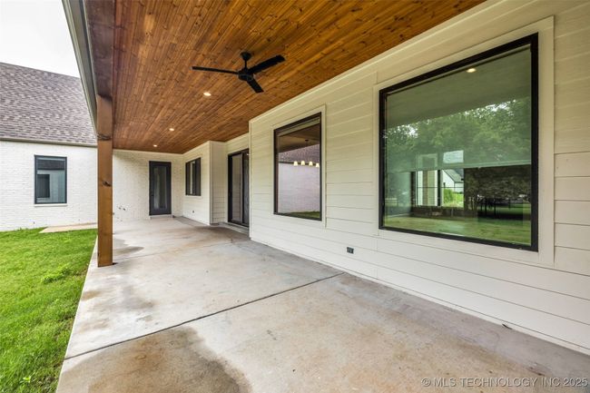 6364 N Bluesage Dr, House other with 5 bedrooms, 4 bathrooms and null parking in Owasso OK | Image 66