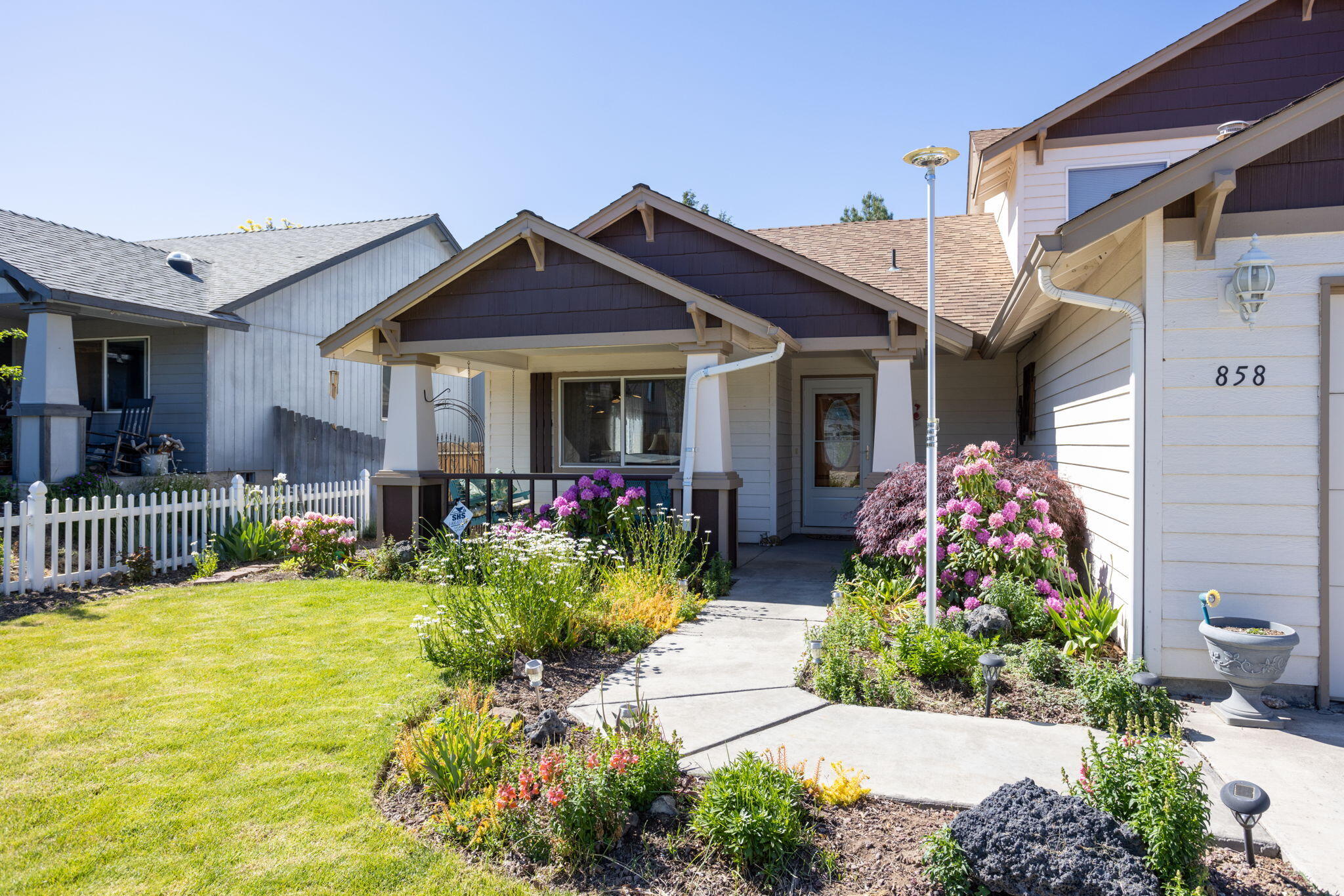 Poplar Pl, Redmond, OR 97756