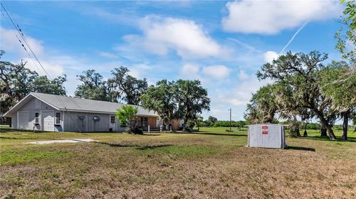 180 Freeman Cir, George West, TX, 78022-3716 | Card Image