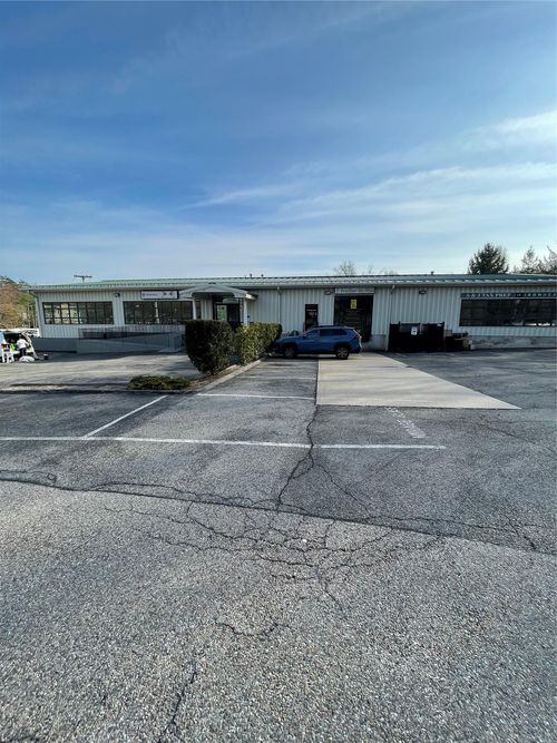 rear-parking-lot-515 North State Road, Ossining, NY, 10510 | Card Image