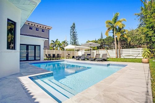 1355 Madison St, Hollywood, FL, 33019-1819 | Card Image